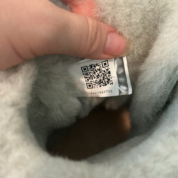 NWOT Limited Edition Light Blue UGG Boots - Picture 5 of 5